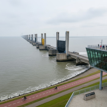 Uitzichtpunt bij de Oosterscheldekering